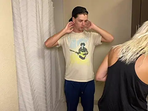 girlfriendmissy online show from February 14, 12:51 am