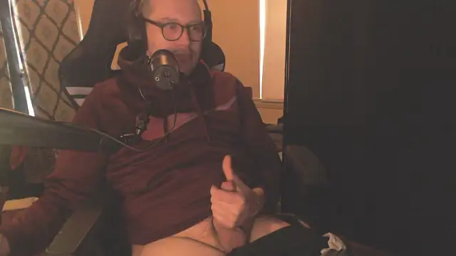 Snapshot of chicostick413 chatting on January 15, 2:54 pm chicostick413 online show from January 15, 2:54 pm