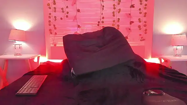 KylieMaxwell online show from February 7, 1:58 am