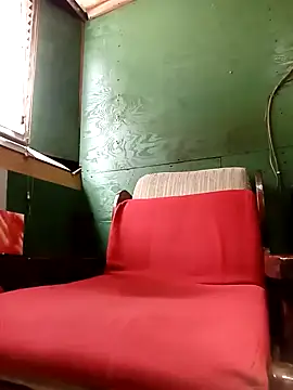 Snapshot of Chocolate_factory_man chatting on December 14, 11:39 am Chocolate factory man online show from December 14, 11:39 am