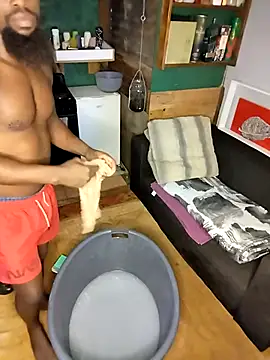 Snapshot of Chocolate_factory_man chatting on March 14, 3:47 pm Chocolate factory man online show from March 14, 3:47 pm