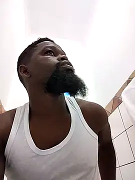 Snapshot of Chocolate_factory_man chatting on November 18, 2:39 am Chocolate factory man online show from November 18, 2:39 am