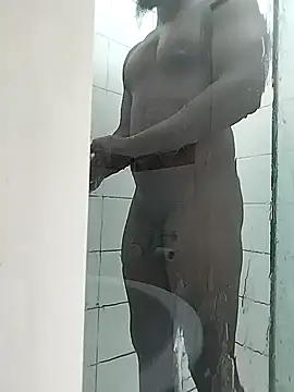 Snapshot of Chocolate_factory_man chatting on November 19, 10:21 pm Chocolate factory man online show from November 19, 10:21 pm