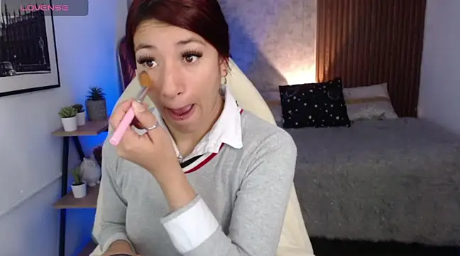 Snapshot of SofiaGomez420 chatting on February 5, 1:54 pm SofiaGomez420 online show from February 5, 1:54 pm