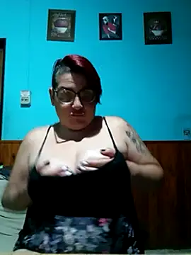 Snapshot of valkiria_08 chatting on December 8, 3:43 am valkiria 08 online show from December 8, 3:43 am