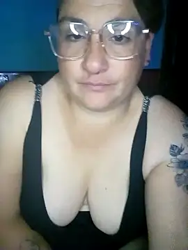 Snapshot of valkiria_08 chatting on October 19, 6:36 am valkiria 08 online show from October 19, 6:36 am