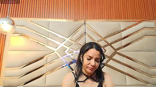 Sluttyandmature online show from March 3, 12:48 pm