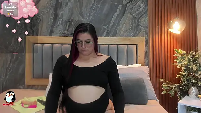 BellaPeers  online show from March 6, 2:40 pm