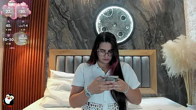 Snapshot of BellaPeers_ chatting on March 9, 12:09 pm BellaPeers online show from March 9, 12:09 pm