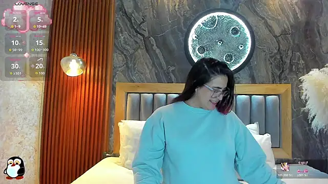 Snapshot of BellaPeers_ chatting on March 11, 12:00 pm BellaPeers online show from March 11, 12:00 pm