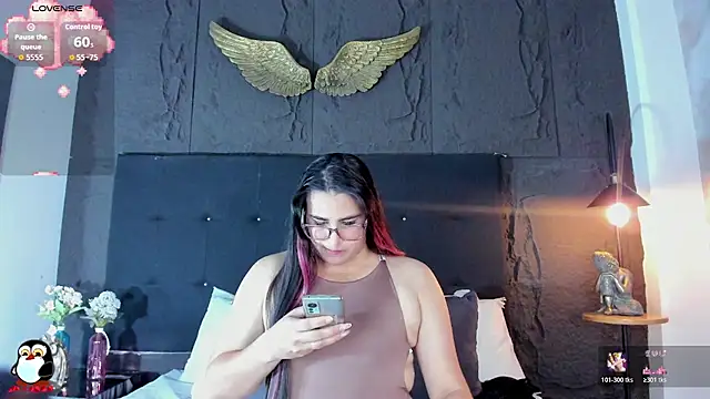 Snapshot of BellaPeers_ chatting on March 20, 12:21 pm BellaPeers online show from March 20, 12:21 pm