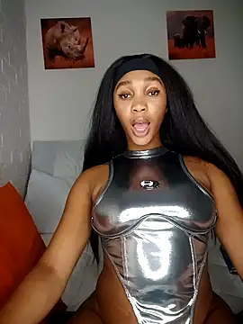 Shria107 online show from December 16, 8:36 pm