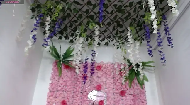 BLONDE SEXYHOT online show from February 5, 9:50 pm