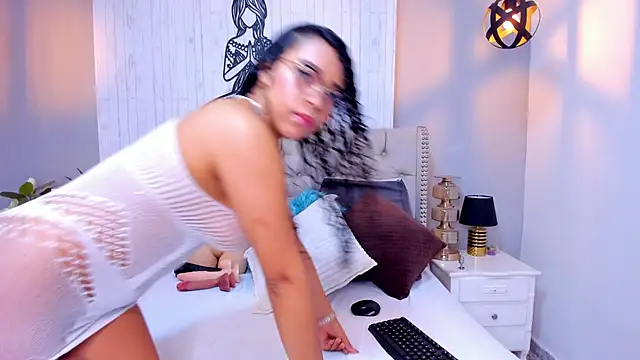 natasha cortez online show from February 18, 12:23 pm