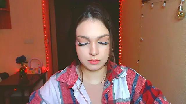 miss merciless  online show from December 5, 5:06 pm