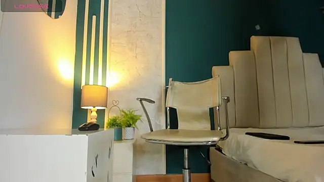 Snapshot of Austin_Cardieff chatting on January 3, 7:29 pm Austin Cardieff online show from January 3, 7:29 pm