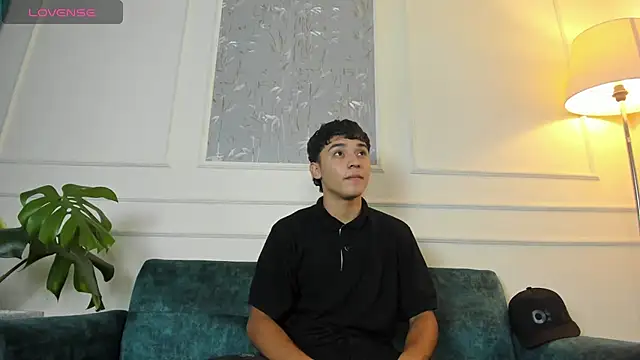 Snapshot of Austin_Cardieff chatting on February 28, 3:26 am Austin Cardieff online show from February 28, 3:26 am