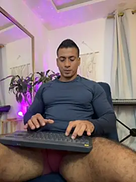 aaroncolombia online show from January 14, 11:05 am