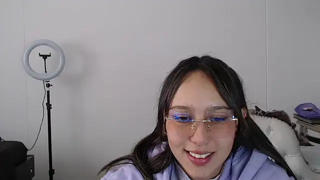 Skarlet Adams28 online show from March 9, 7:05 pm