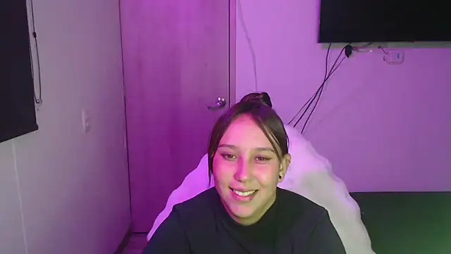 Skarlet Adams28 online show from October 20, 11:16 pm