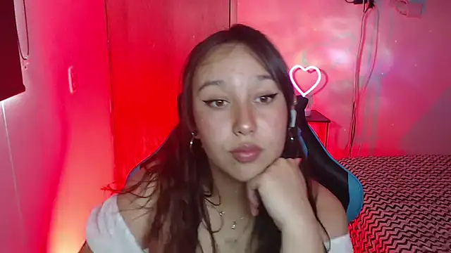 Skarlet Adams28 online show from March 26, 8:36 pm