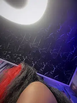 Snapshot of Thyana_LS chatting on January 10, 12:58 pm Thyana LS online show from January 10, 12:58 pm