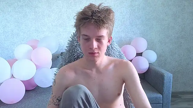 sweetserenity5 online show from April 9, 6:19 am