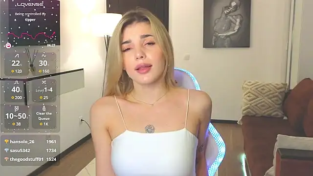 adrianawow1 online show from March 20, 12:30 am