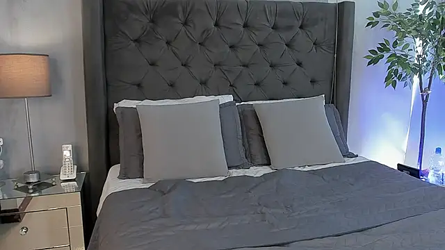 AntonellandJohan online show from January 17, 4:15 pm