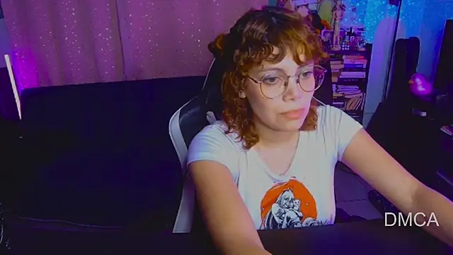 Snapshot of Drea_Foox chatting on July 11, 2:47 am Drea Foox online show from July 11, 2:47 am