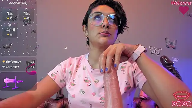 Snapshot of Kaira_mosse chatting on January 11, 2:15 pm Kaira mosse online show from January 11, 2:15 pm