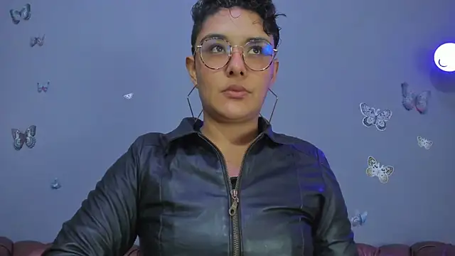 Kaira mosse online show from January 9, 11:35 am