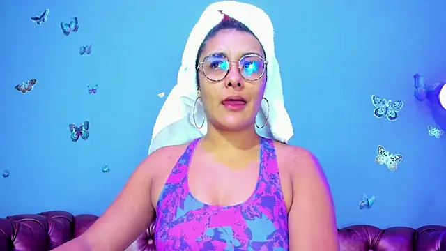 Kaira mosse online show from May 10, 11:37 am