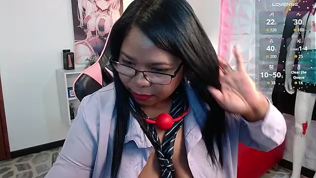 Keilathompson online show from October 6, 10:34 am