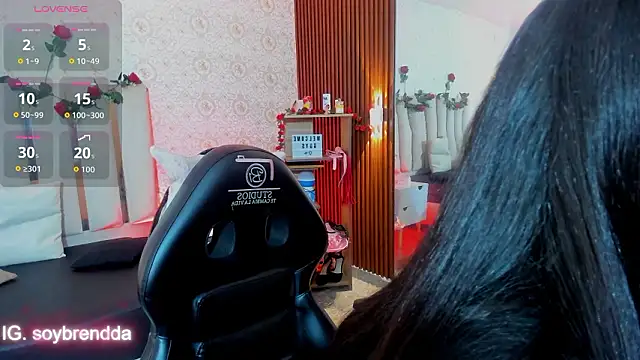 Brendda tay online show from February 25, 3:16 am