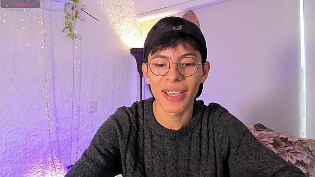 Snapshot of alexandersawyer chatting on January 8, 12:26 pm alexandersawyer online show from January 8, 12:26 pm