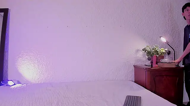 Snapshot of alexandersawyer chatting on January 15, 8:37 pm alexandersawyer online show from January 15, 8:37 pm