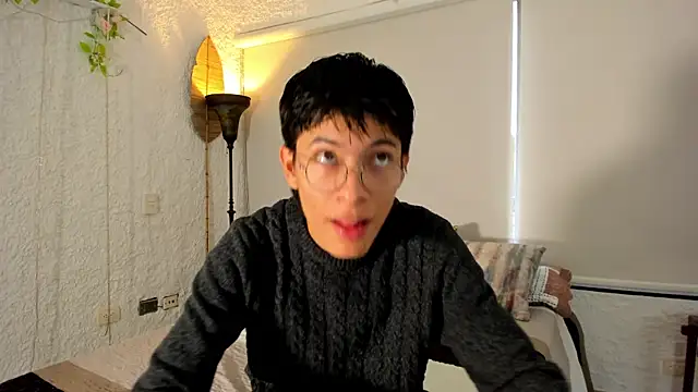 Snapshot of alexandersawyer chatting on January 21, 12:18 pm alexandersawyer online show from January 21, 12:18 pm