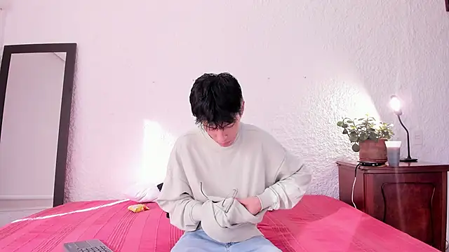 Snapshot of alexandersawyer chatting on January 29, 12:45 pm alexandersawyer online show from January 29, 12:45 pm