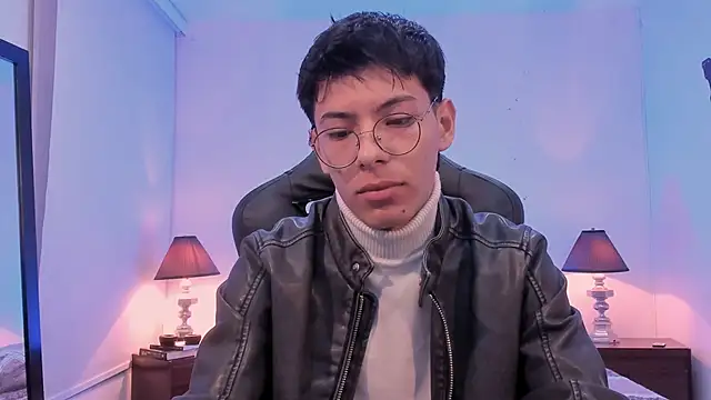 Snapshot of alexandersawyer chatting on November 21, 12:48 pm alexandersawyer online show from November 21, 12:48 pm