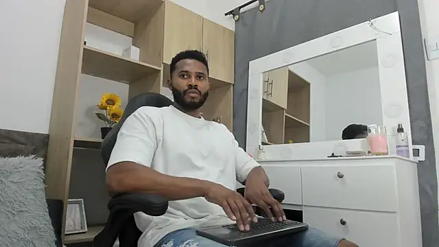 karsonmorris online show from October 3, 8:17 pm