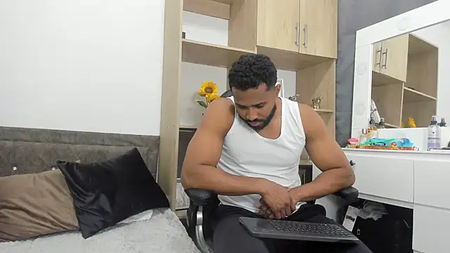 karsonmorris online show from October 18, 10:21 pm