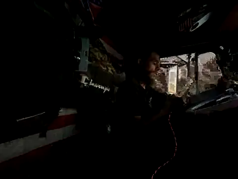 Snapshot of XMeF10 chatting on November 5, 10:21 pm XMeF10 online show from November 5, 10:21 pm