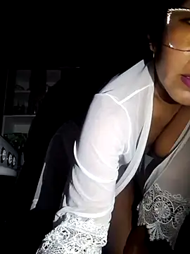 yarely9 online show from December 2, 5:15 am