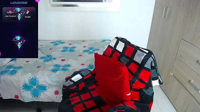 miajoseph  online show from February 20, 5:12 am