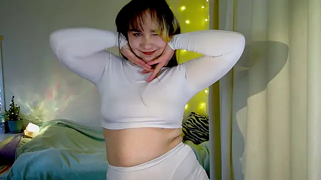 Snapshot of Rosie_Nana chatting on December 23, 1:03 pm Rosie Nana online show from December 23, 1:03 pm