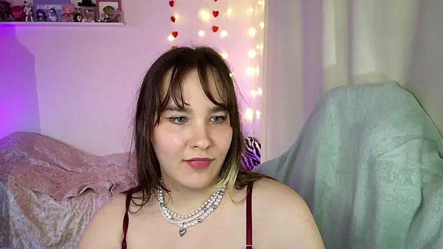 Snapshot of Rosie_Nana chatting on September 10, 6:19 pm Rosie Nana online show from September 10, 6:19 pm