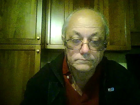 Snapshot of gianbragallini chatting on October 20, 10:10 pm gianbragallini online show from October 20, 10:10 pm