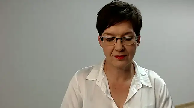 Snapshot of Sofie69Velvet chatting on December 17, 5:26 pm Sofie69Velvet online show from December 17, 5:26 pm