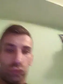 Snapshot of Davlupweed93 chatting on October 19, 12:39 pm Davlupweed93 online show from October 19, 12:39 pm